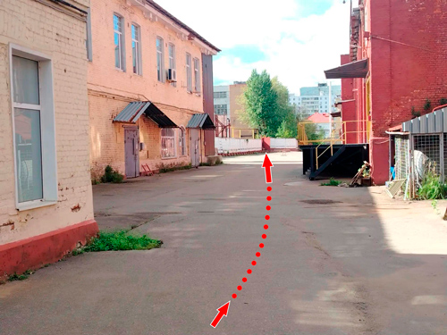 Дорога по территории